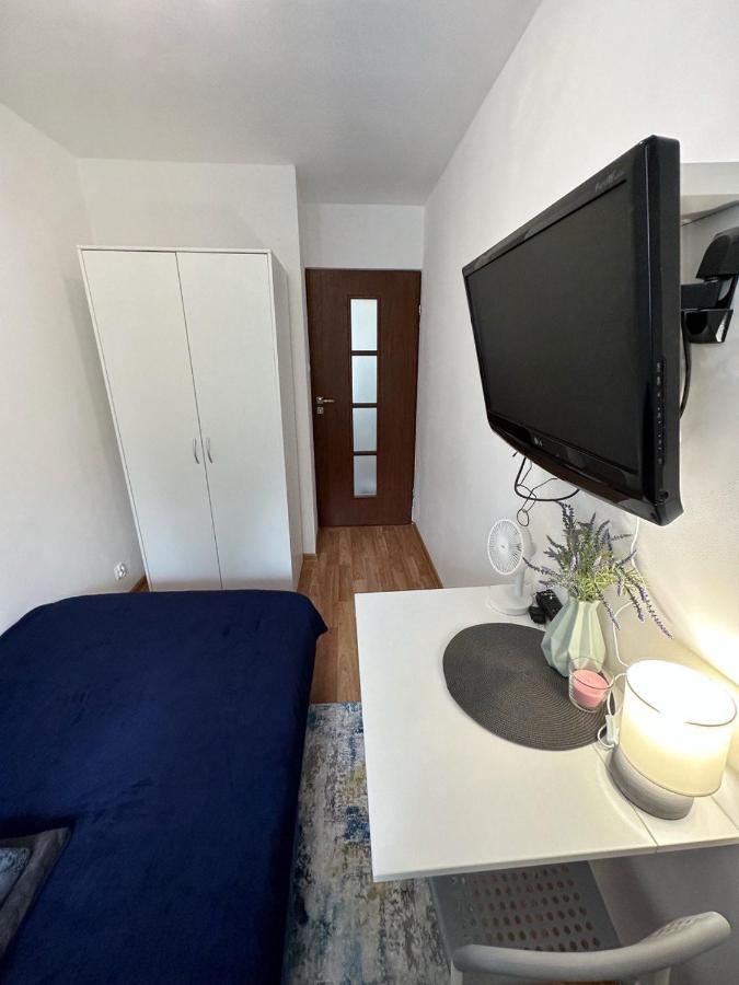 Anielewicza 26 Rooms Варшава Екстериор снимка